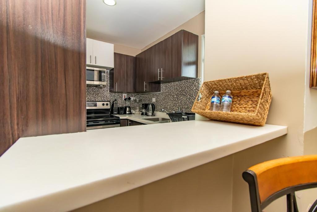 The Millennial Place Kingston Bagian luar foto